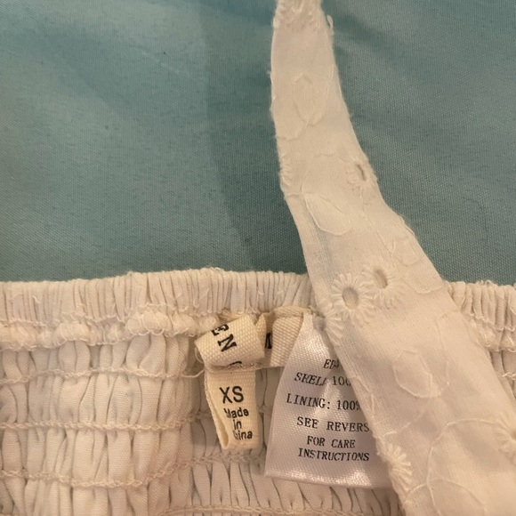 Two piece set - Picture 3 of 3